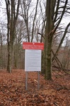 Tablica z zakazami w rezerwacie przyrody Rzeka Przyłężek